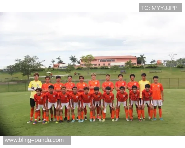 德比战前最后一练弗里克库巴西伯纳尔齐聚训练场备战